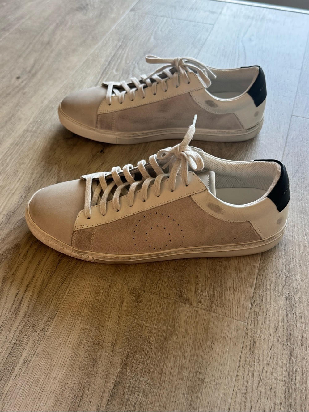 Oliver Cabell The Low 1 Sea Salt Ghost Women's Sneaker size 11 / 41 EUC